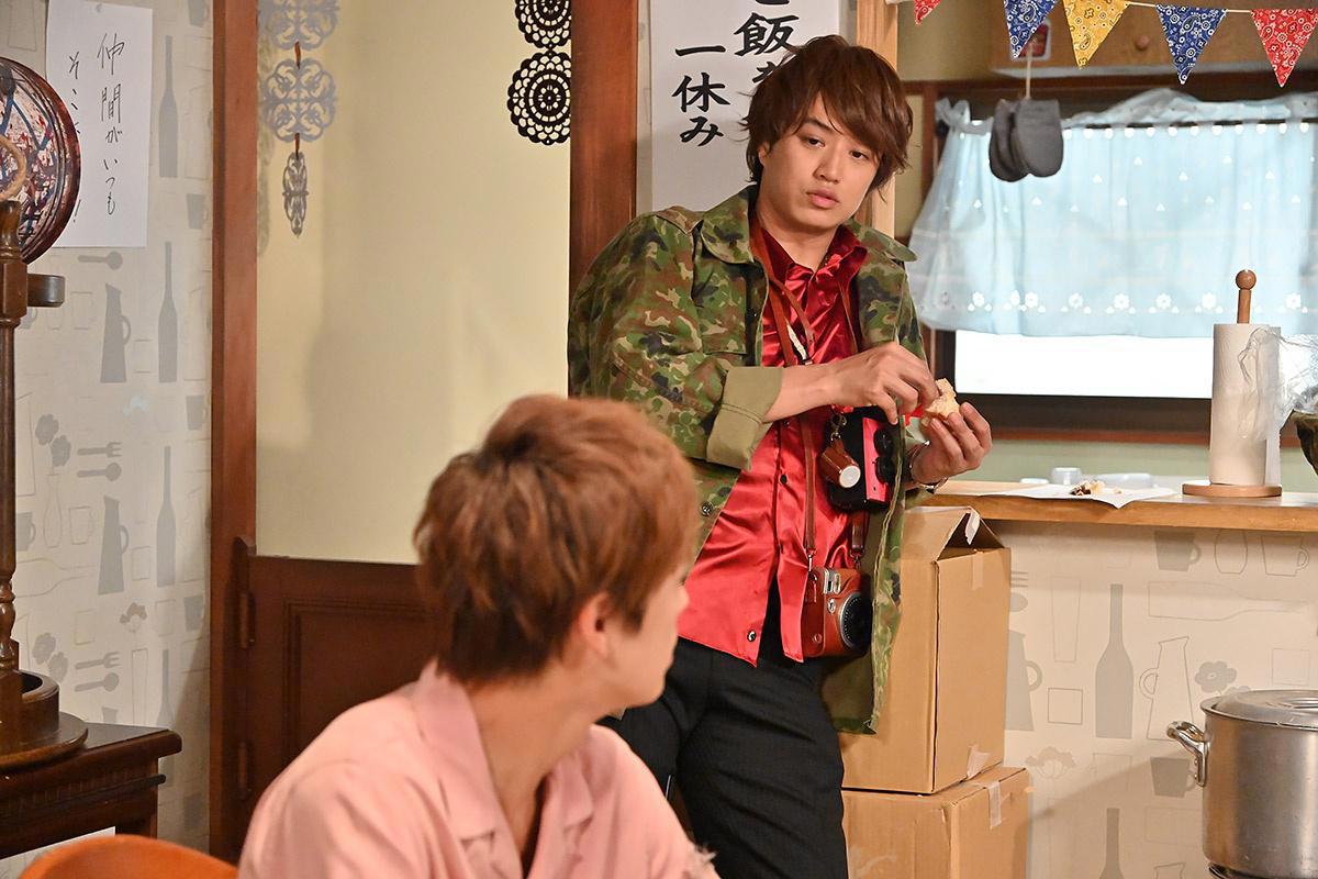 假面骑士时王42集中文：海东大树惨变劫时者，小魔王崇皇手表被抢