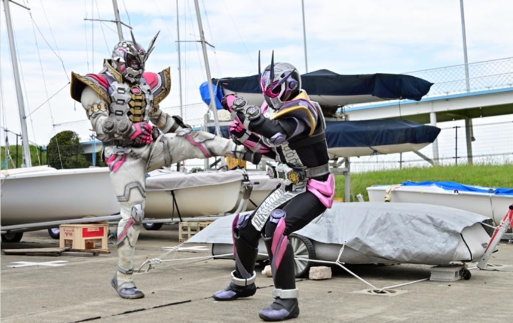 假面骑士时王42集中文：海东大树惨变劫时者，小魔王崇皇手表被抢