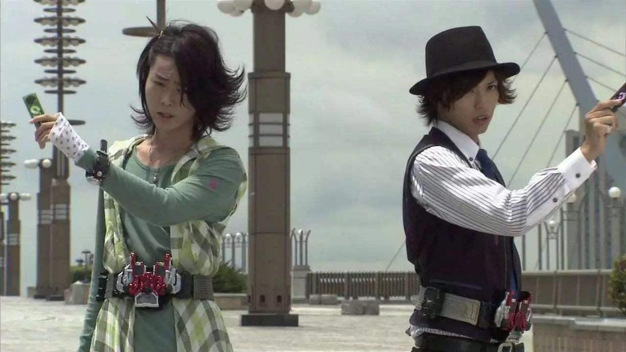 大佬手绘《假面骑士w》op，风都侦探变美少女，网友齐刷好活当赏