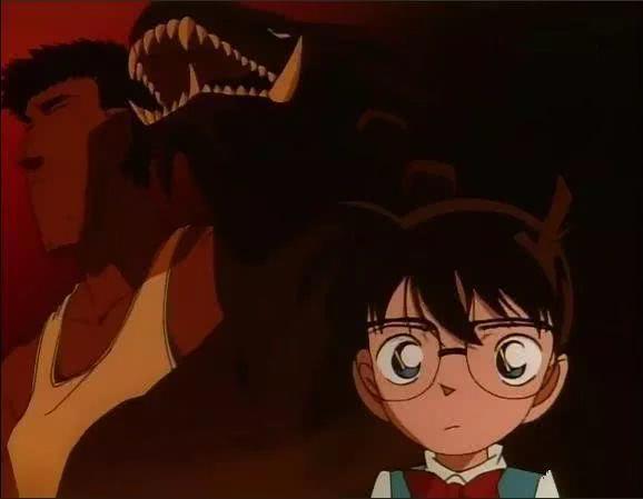 名侦探柯南：哥美拉VS假面超人！让我们看看他们之前的登场吧！