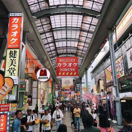 准备好钱包逛心斋桥，带你吃日本最正宗的章鱼小丸子