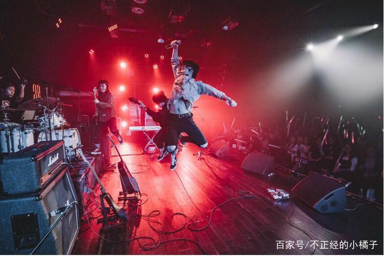 致爱情情歌演唱会2020成都站，遇见爱情即刻出发！