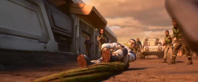 皮克斯“巴斯光年”单人动画电影《光年正传》新预告