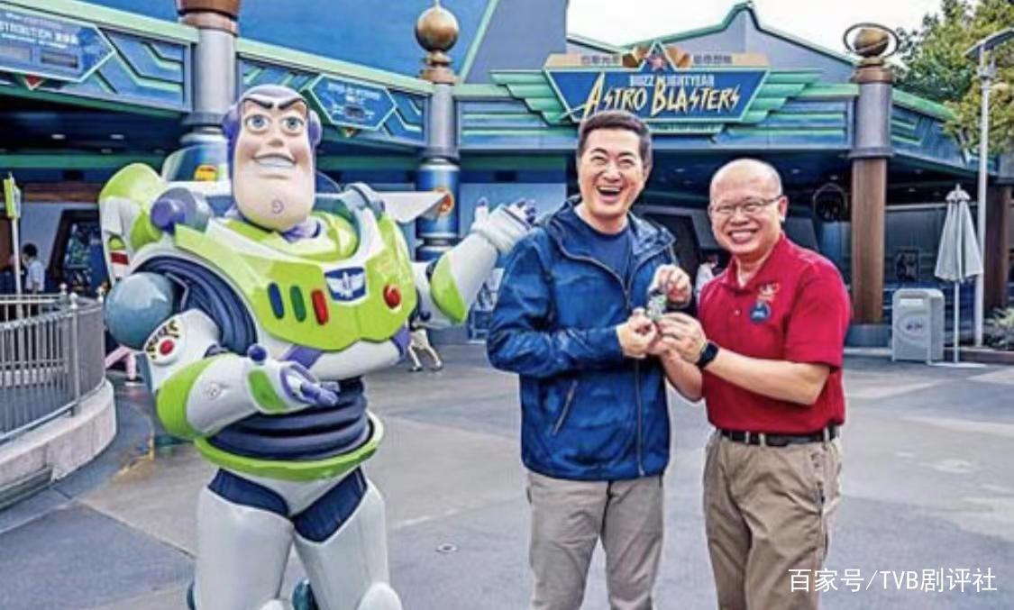 TVB熟面孔邓梓峰是人生赢家，新剧大赞新演员够活力