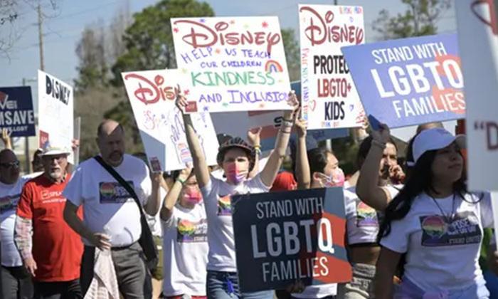 《光年正传》无缘国内院线？你能否忍受这种zzzq？