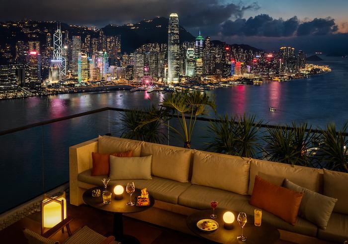 一周旅行指南｜北京瑞吉推出“可否将你比作夏天”主题下午茶，瑰丽酒店于北京和广州开设两间“沁蝶”甜品店