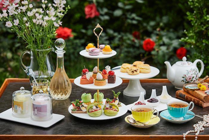 一周旅行指南｜北京瑞吉推出“可否将你比作夏天”主题下午茶，瑰丽酒店于北京和广州开设两间“沁蝶”甜品店