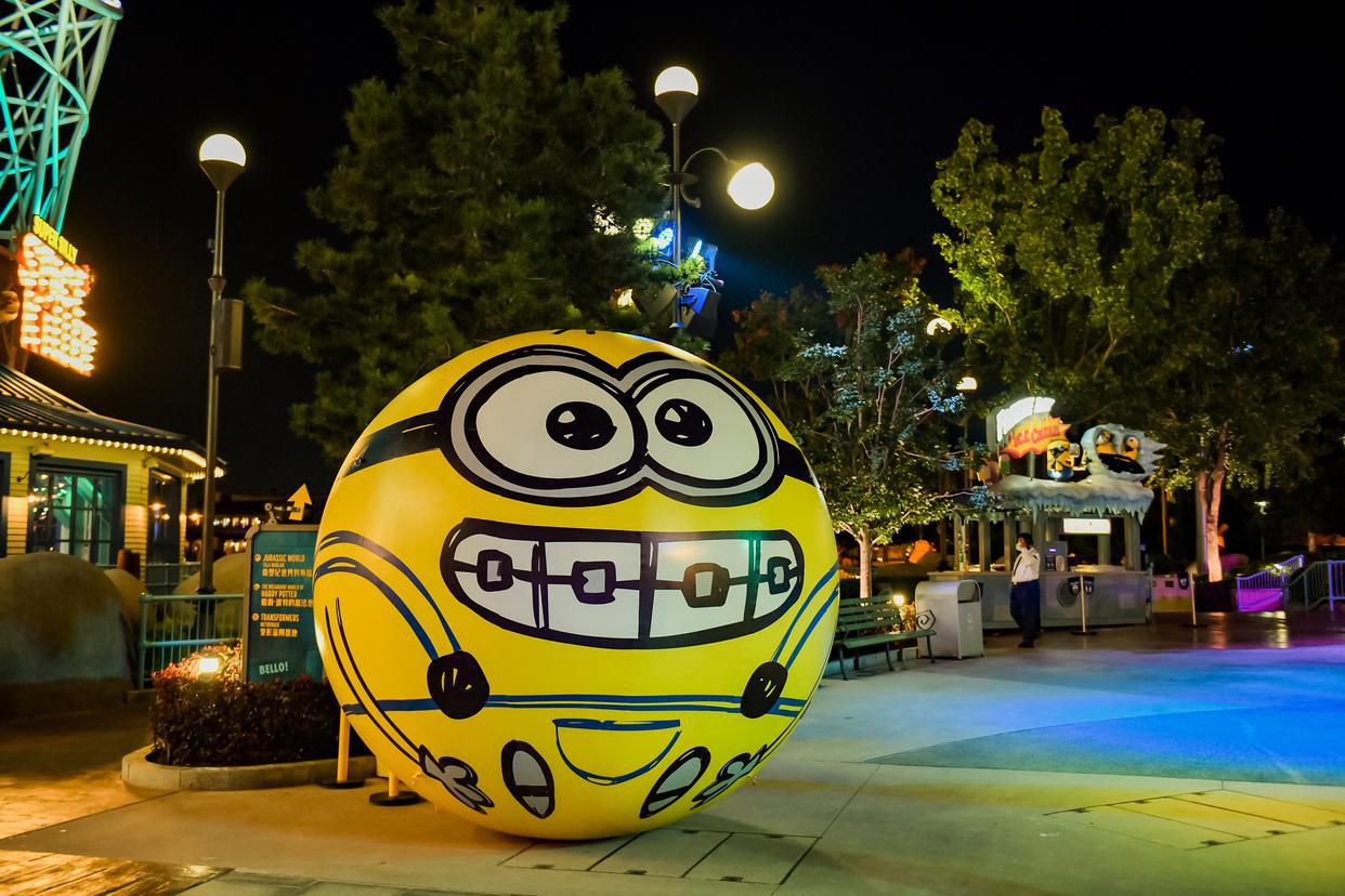 《小黄人大眼萌：神偷奶爸前传》在京首映欢闹奇趣夜笑成一团