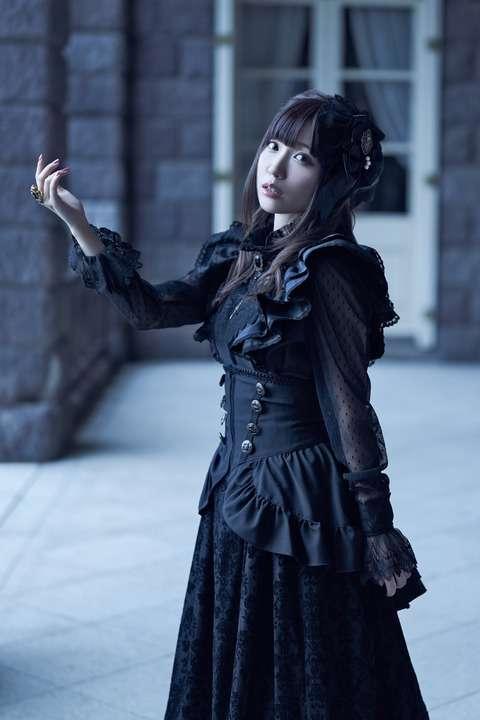 邪神:halca将与铃木爱奈合作为第3期OP担当!